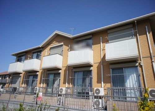 ディアス・コスモ大泉 弐番館の外観
