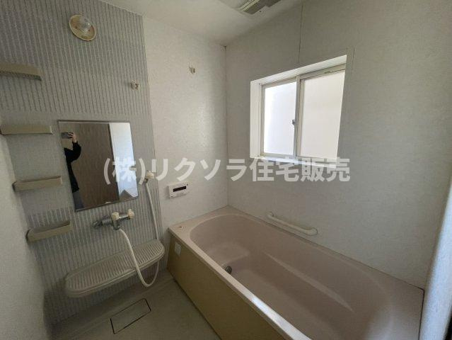 小路町　中古一戸建ての浴室|■物件内覧・資金計画相談・住宅ローン相談、リフォーム相談、お問合せ受付中■
※当日・翌日のご内覧、ご相談はお電話でのお問合せがスムーズです！
