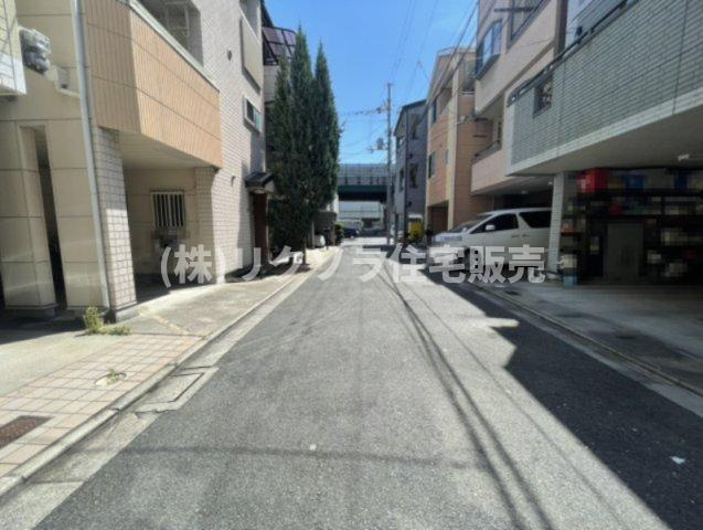 小路町　中古一戸建ての前面道路含む現地写真|■物件内覧・資金計画相談・住宅ローン相談、リフォーム相談、お問合せ受付中■
※当日・翌日のご内覧、ご相談はお電話でのお問合せがスムーズです！