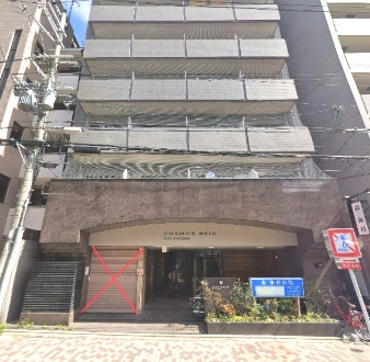 コスモリード今出川の外観