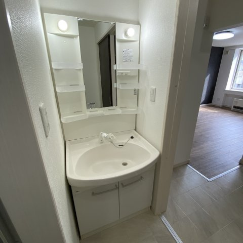 アラモード東室蘭の洗面所|脱衣スペースもあります