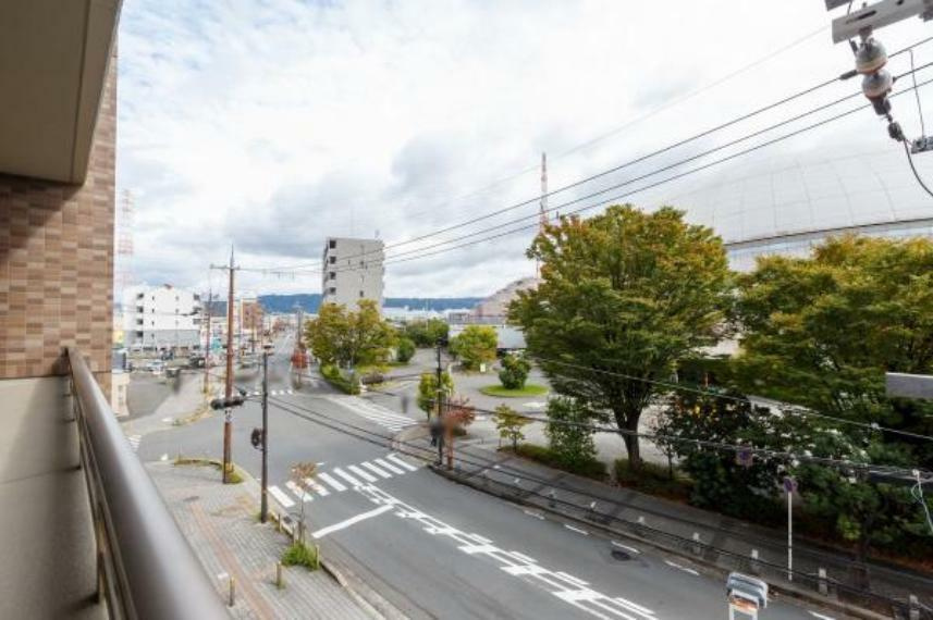 サーパス門真南駅前の展望|物件からの展望
■物件内覧・資金計画相談・住宅ローン相談、リフォーム相談、お問合せ受付中■
※当日・翌日のご内覧、ご相談はお電話でのお問合せがスムーズです！