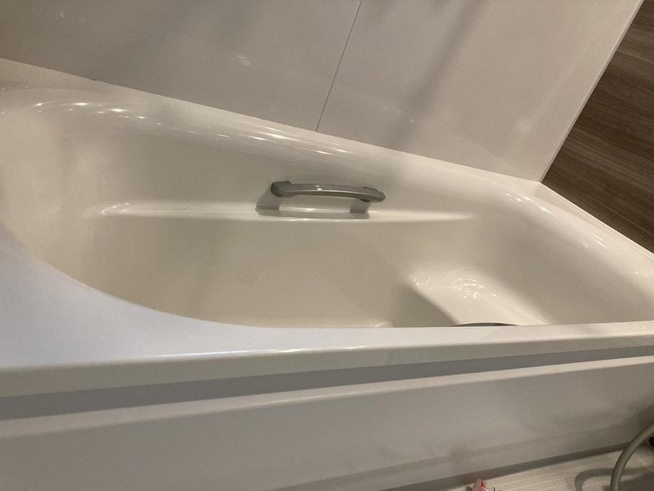 南中振２丁目　中古一戸建ての浴室|浴室
■物件内覧・資金計画相談・住宅ローン相談、リフォーム相談、お問合せ受付中■
※当日・翌日のご内覧、ご相談はお電話でのお問合せがスムーズです！