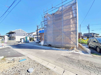 【前面道路含む現地写真】