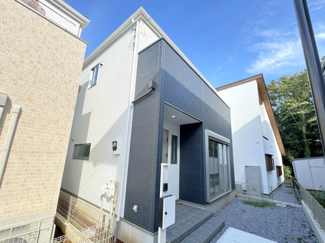 松戸市八ケ崎５丁目新築戸建【高木小学校：8分】の外観|2号棟外観・完成済み内覧可能です！