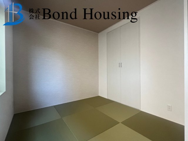 小中学校近くで便利　つつじが丘6丁目2区画　B号棟の和室