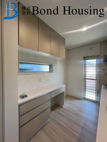 小中学校近くで便利　つつじが丘6丁目2区画　B号棟のその他