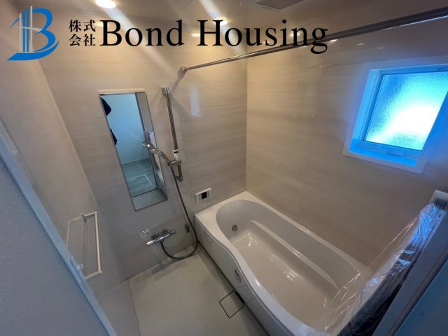 小中学校近くで便利　つつじが丘6丁目2区画　B号棟の浴室