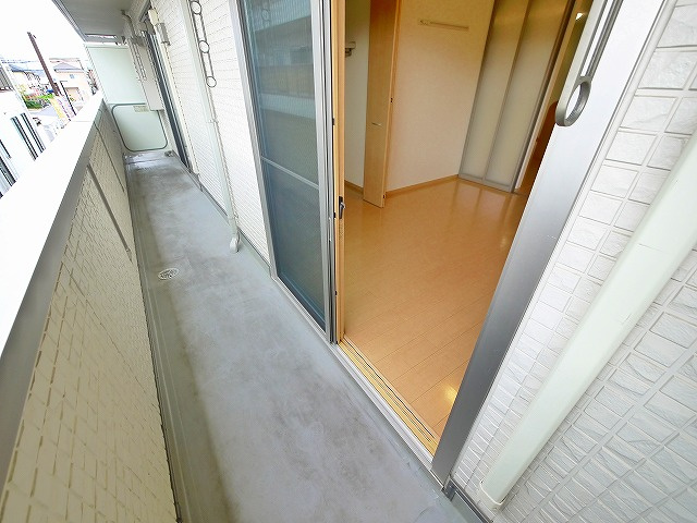 ビスタコートのバルコニー|バルコニーからの眺めを楽しみながら食事をしませんか