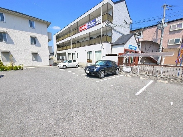 ビスタコートの駐車場|駐車場に車を止められます