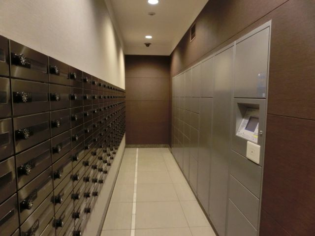 なんばグランドマスターズタワーの内装
