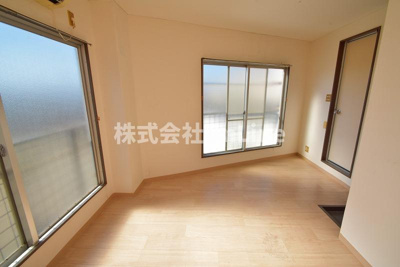 【洋室】 | ハナテンイイヅカハイツ