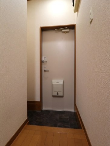 エコガーデンとちおの玄関|明るい玄関です