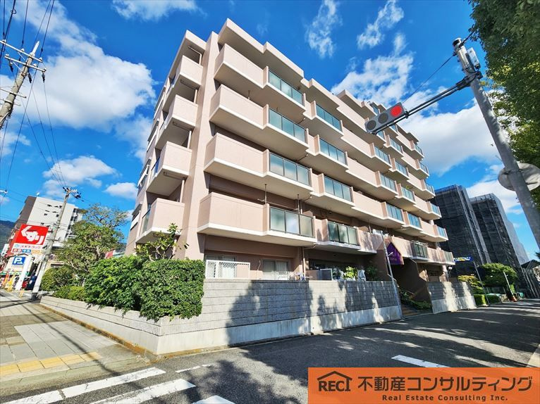 コスモ灘・公園通りA棟の外観