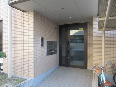 【エントランス】 | 第3大原マンション（高井田賃貸） | エントランスです