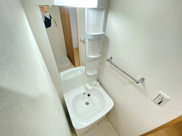 【洗面所】Yell　Residence　横川新橋