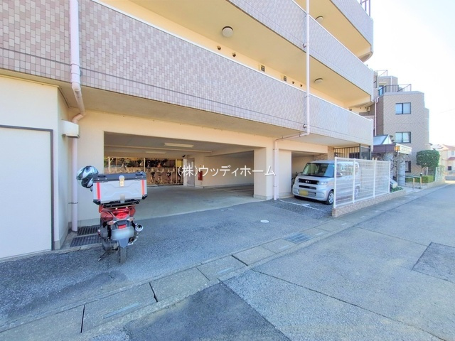 ライオンズマンション南春日部　中古マンションの外観