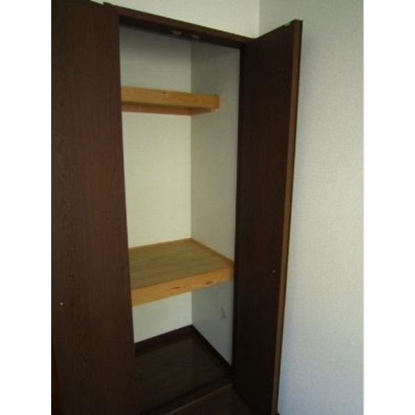 エリール中山の収納