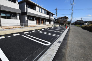 【駐車場】