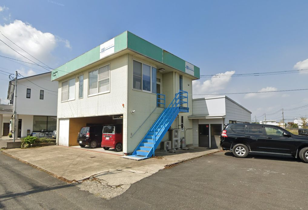 都城市早水町の事務所の外観