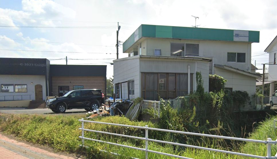 都城市早水町の事務所の外観