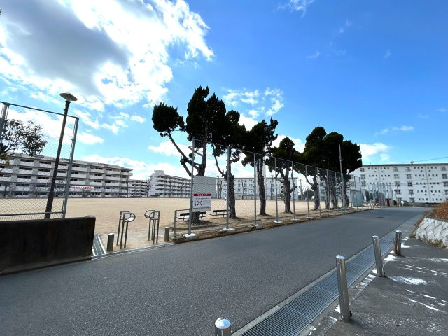 ☆弊 社 売 主☆神戸市垂水区南多聞台２丁目土地の周辺|9.内山田公園まで約350ｍ