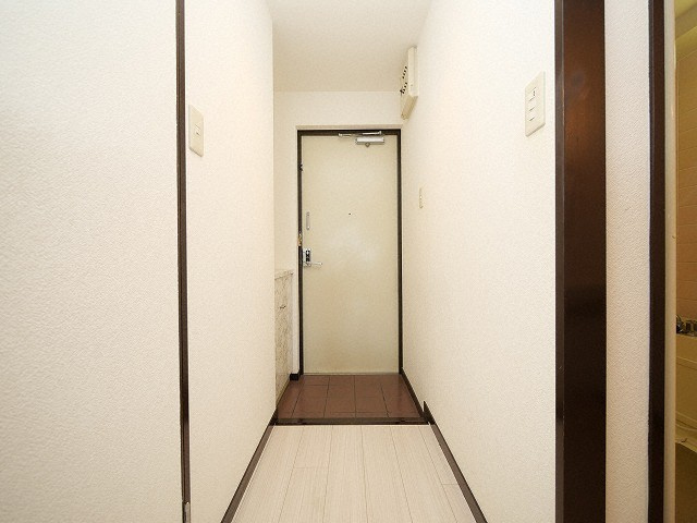 プリンスコート新高の玄関