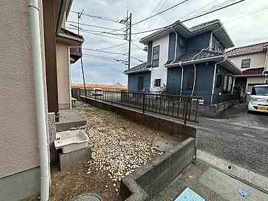 平塚市唐ケ原　オール電化住宅の前面道路含む現地写真