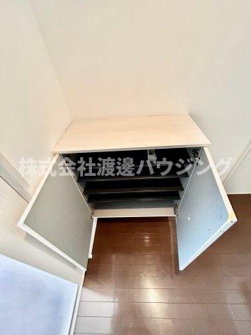 フレール江坂公園の収納|玄関収納