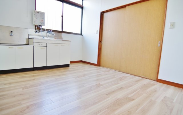 コーポ島田の居間・リビング