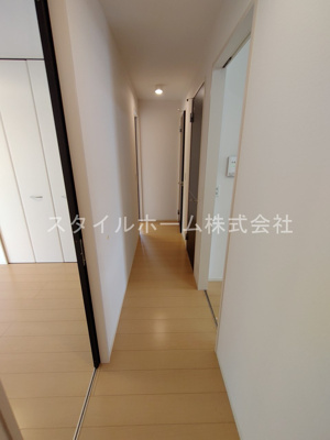 【居間・リビング】 | La Bellezza　Ｂ | 別部屋写真です。