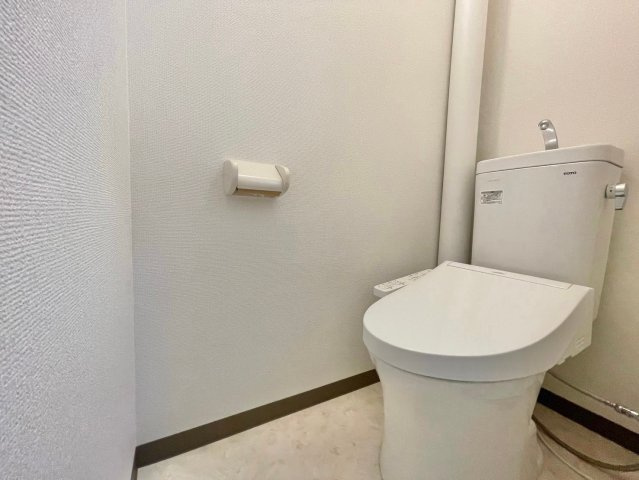 南円明寺ヶ丘団地15棟　1階のトイレ