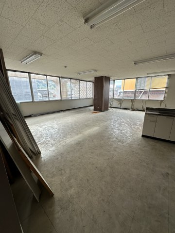 津山市昭和町　売ビルの内装|1Fテナント跡