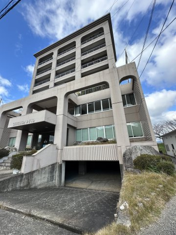 津山市昭和町　売ビルの外観
