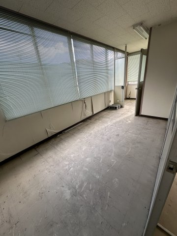 津山市昭和町　売ビルの内装|1Fテナント跡
