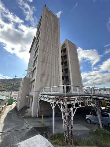 津山市昭和町　売ビルの外観