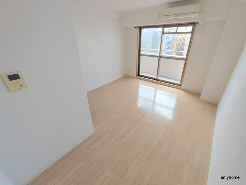 ルミエール新大阪　仲介手数料無料の洋室