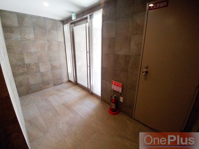 モレス・ヴィラ本山中町のロビー