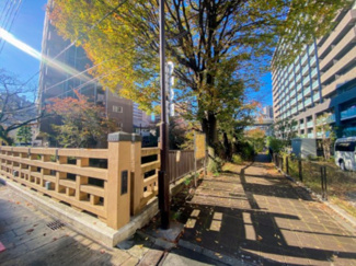 【周辺】 | マンション前は石神井川の緑道となっており、春には桜が咲きとてもきれいです