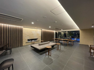 【エントランス】 | ラグジュアリーなエントランスロビー