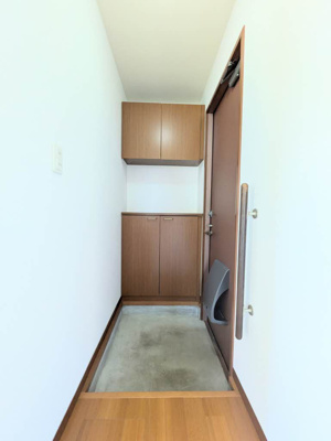 【玄関】 | シャーメゾン洛陽B