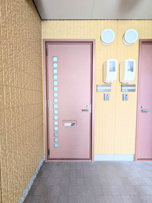 【玄関】 | シャーメゾン洛陽B