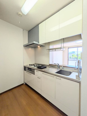 【キッチン】 | シャーメゾン洛陽B