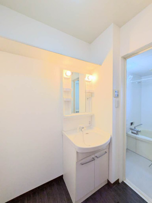 【洗面所】 | シャーメゾン洛陽B