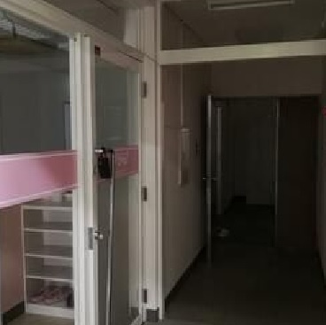 TSビル1　2階の内装