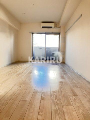 プレサンス堺筋本町駅前の居間・リビング