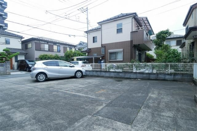 キーウィハウス小金井の駐車場