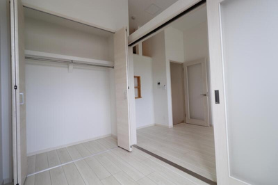 【収納】 | サニーハピネス | 別号室の写真になります。現況優先。