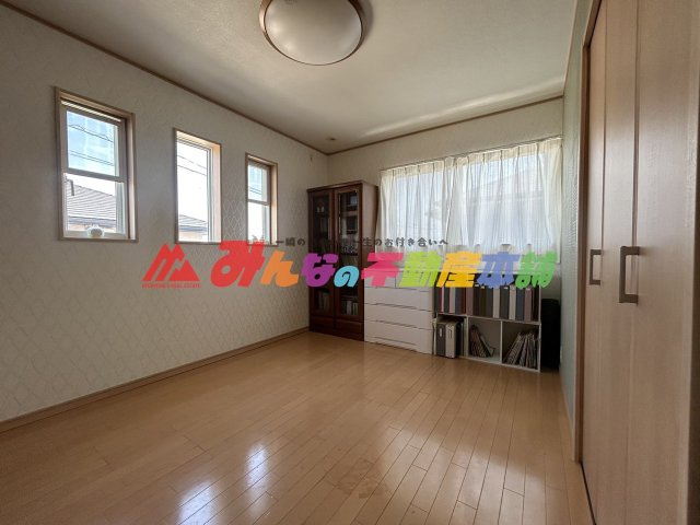 久留米市三潴町玉満の中古一戸建の子供部屋