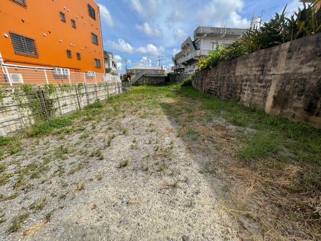【売地】沖縄市久保田－限定１区画の前面道路含む現地写真|前面道路含む現地写真です